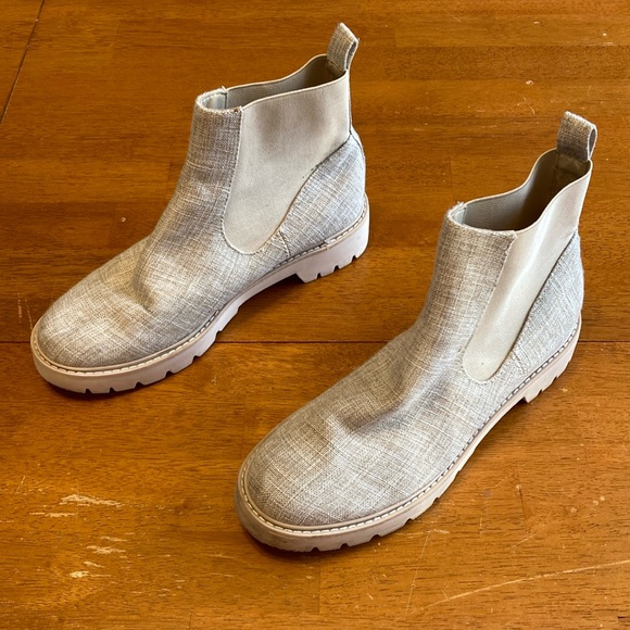 Dolce Vita Womens Size 9 Pepper Chelsea Boot Natural Linen - Picture 3 of 10